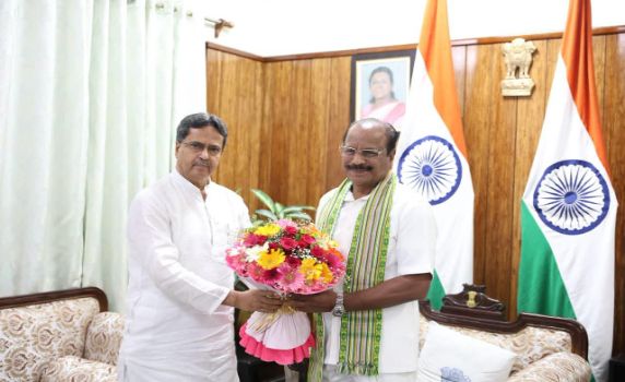 Tripura CM Dr Manik Saha meets Governor Indrasena Reddy Nallu at Lok Bhavan.